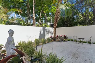 417 Antigua Ln, Palm Beach, FL 33480 - Photo 31