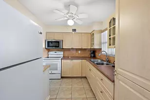 701 Lori Dr, Lake Worth Beach, FL 33461 - Photo 5