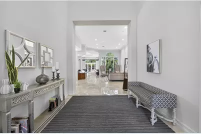 120 Via Mariposa, Palm Beach Gardens, FL 33418 - Photo 7