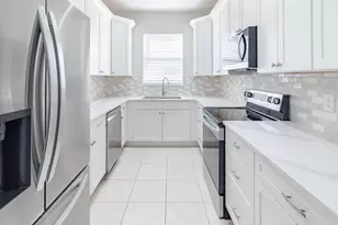 356 SE Bloxham Way, Stuart, FL 34997 - Photo 9