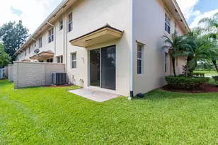 356 SE Bloxham Way, Stuart, FL 34997 - Photo 5