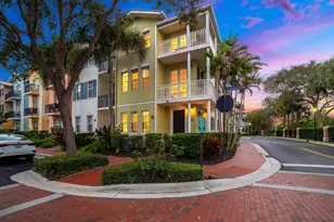 1002 E Heritage Club Cir, Delray Beach, FL 33483 - Photo 1