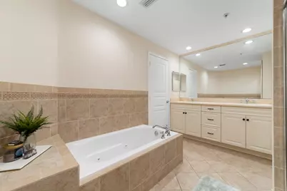 1002 E Heritage Club Circle, Delray Beach, FL 33483 - Photo 27