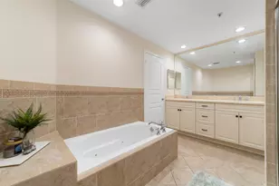 1002 E Heritage Club Cir, Delray Beach, FL 33483 - Photo 27