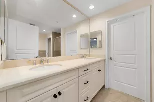 1002 E Heritage Club Cir, Delray Beach, FL 33483 - Photo 25