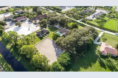 2760 Appaloosa Trail, Wellington, FL 33414 - Photo 97