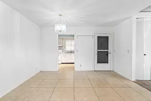 2893 Crosley Dr W, West Palm Beach, FL 33415 - Photo 5