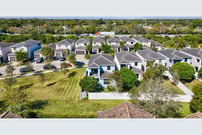 224 NW 36th Avenue, Pompano Beach, FL 33069 - Photo 47