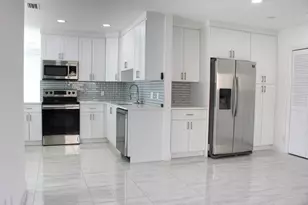 517 NW 52nd St, Boca Raton, FL 33487 - Photo 7