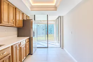 5250 Woodland Lakes Dr, Palm Beach Gardens, FL 33418 - Photo 11