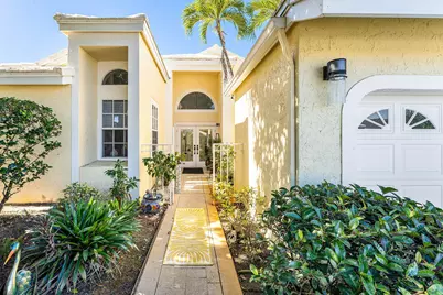 13853 Palm Grove Place, Palm Beach Gardens, FL 33418 - Photo 3