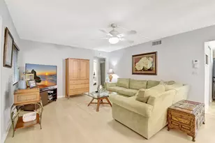 323 Pine Ridge Cir, Greenacres, FL 33463 - Photo 7