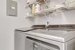 323 Pine Ridge Cir, Greenacres, FL 33463 - Photo 17