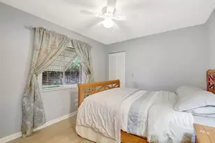 323 Pine Ridge Cir, Greenacres, FL 33463 - Photo 21