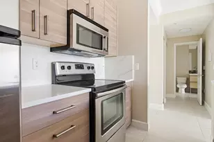 630 S Sapodilla Ave, West Palm Beach, FL 33401 - Photo 5