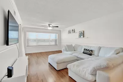 4715 Lucerne Lakes Boulevard E #103, Lake Worth, FL 33467 - Photo 13