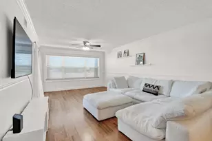 4715 Lucerne Lakes Blvd E, Lake Worth, FL 33467 - Photo 13