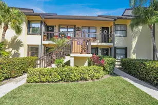 4715 Lucerne Lakes Blvd E, Lake Worth, FL 33467 - Photo 1