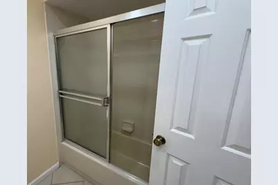 1581 Woodbridge Lakes Circle, West Palm Beach, FL 33406 - Photo 21