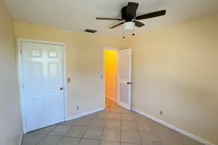 1581 Woodbridge Lakes Cir, West Palm Beach, FL 33406 - Photo 19