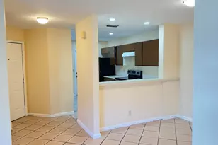 1581 Woodbridge Lakes Cir, West Palm Beach, FL 33406 - Photo 7