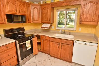 1500 NE 13th Terrace #G4, Jensen Beach, FL 34957 - Photo 5