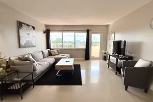 401 Golden Isles Dr, Hallandale Beach, FL 33009 - Photo 9