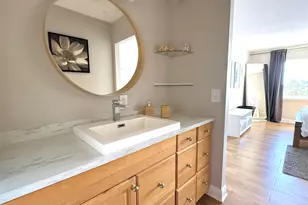 401 Golden Isles Dr, Hallandale Beach, FL 33009 - Photo 17