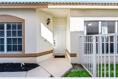 7616 Colony Palm Drive, Boynton Beach, FL 33436 - Photo 5