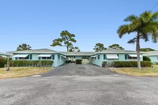 604 Hummingbird Ln, Delray Beach, FL 33445 - Photo 1