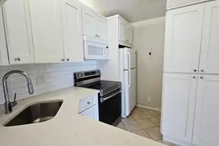 1109 Green Pine Blvd, West Palm Beach, FL 33409 - Photo 11