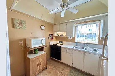 2976 Crosley Drive E #J, West Palm Beach, FL 33415 - Photo 3