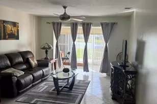 8892 Bella Vista Dr, Boca Raton, FL 33433 - Photo 9