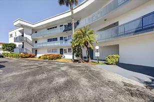 200 Waterway Dr S, Lantana, FL 33462 - Photo 1