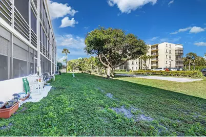 200 Waterway Drive S #104, Lantana, FL 33462 - Photo 37