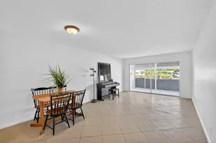 200 Waterway Dr S, Lantana, FL 33462 - Photo 5