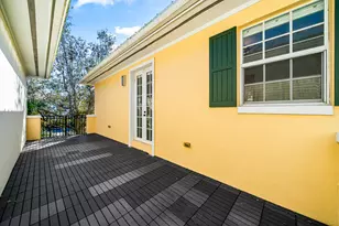 1063 E Heritage Club Cir, Delray Beach, FL 33483 - Photo 25