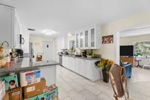 819 Tumblin Kling Rd, Fort Pierce, FL 34982 - Photo 15