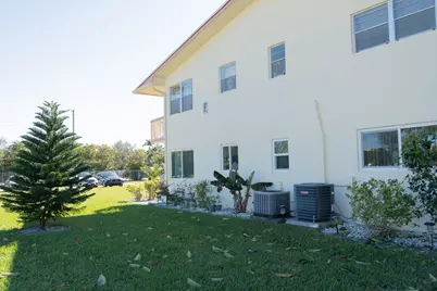 131 Easthampton F, West Palm Beach, FL 33417 - Photo 7