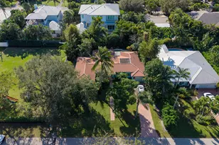 302 NW 17th St, Delray Beach, FL 33444 - Photo 1