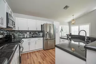 8213 Cassia Dr, Boynton Beach, FL 33472 - Photo 9