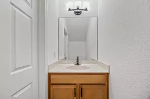 1007 NE Trailside Run Run, Port Saint Lucie, FL 34983 - Photo 11