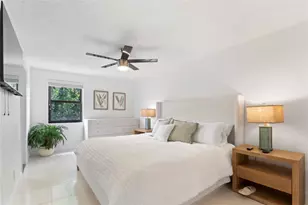 171 SE 31st Ave, Boynton Beach, FL 33435 - Photo 9