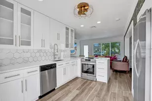 2750 NE 10th Ave, Pompano Beach, FL 33064 - Photo 9