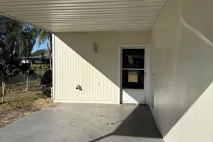 738 SW Ravenswood Ln, Port Saint Lucie, FL 34983 - Photo 5