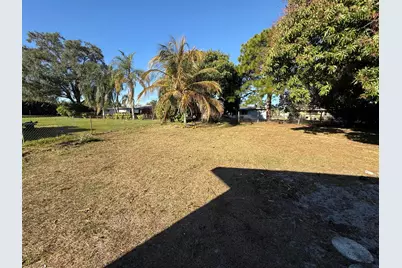 738 SW Ravenswood Lane, Port Saint Lucie, FL 34983 - Photo 21