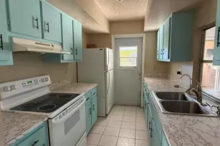 738 SW Ravenswood Ln, Port Saint Lucie, FL 34983 - Photo 7