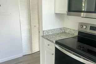 652 Hernando St, Fort Pierce, FL 34949 - Photo 7