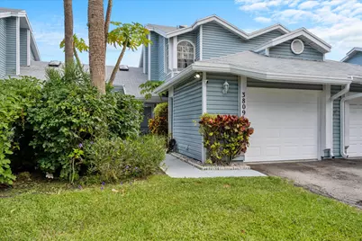 3809 Island Club Circle E, Lake Worth, FL 33462 - Photo 1