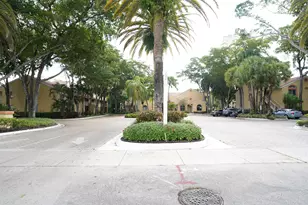 1015 Coral Club Dr, Coral Springs, FL 33071 - Photo 3